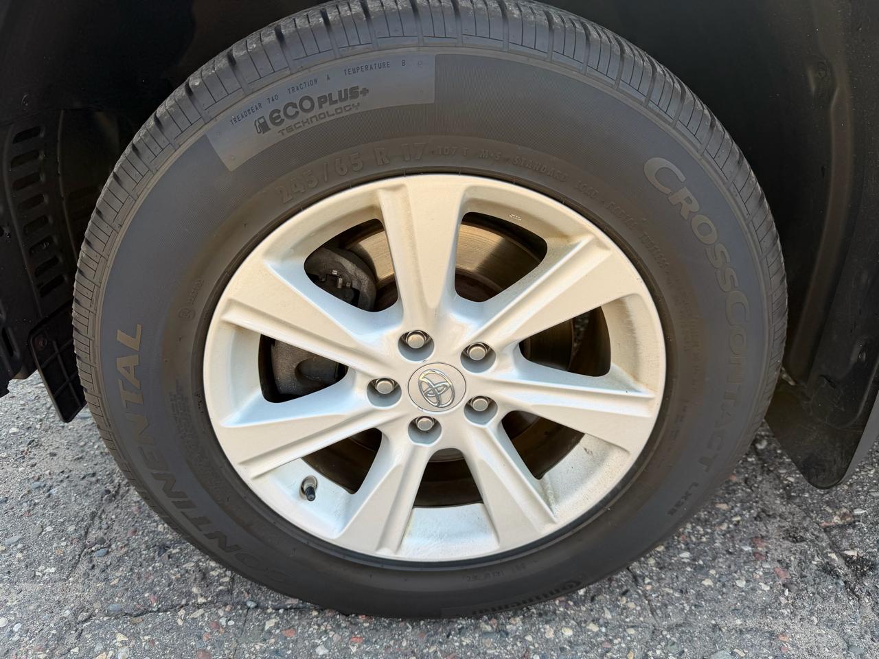 Toyota Highlander Base 4WD 2013