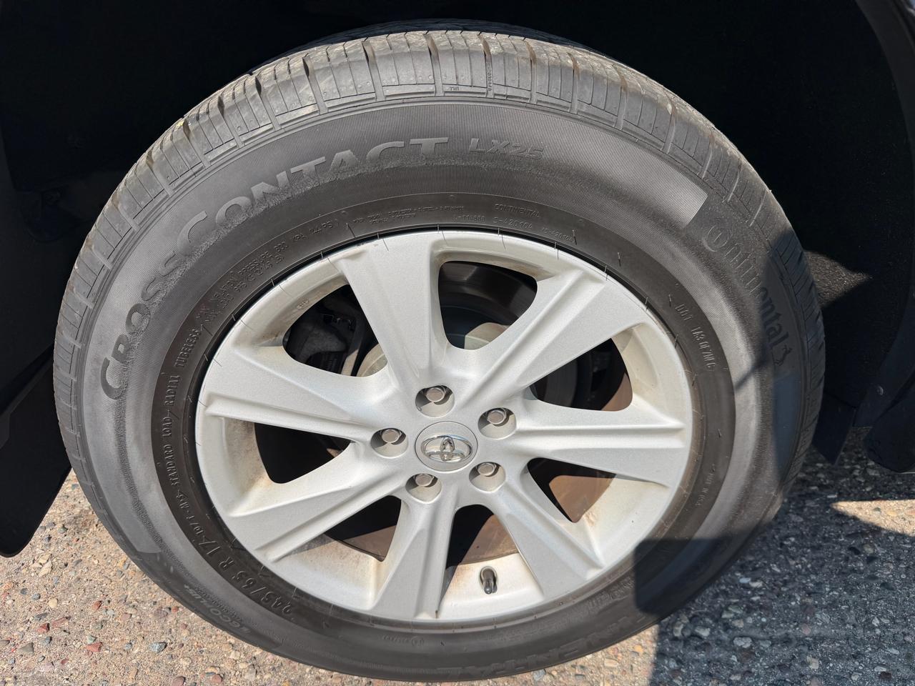 Toyota Highlander Base 4WD 2013