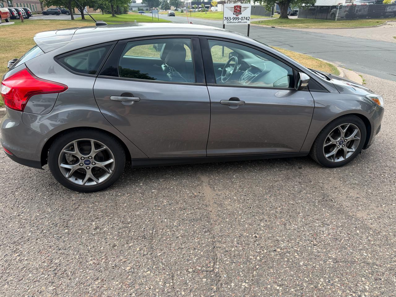 Ford Focus SE Hatch 2014