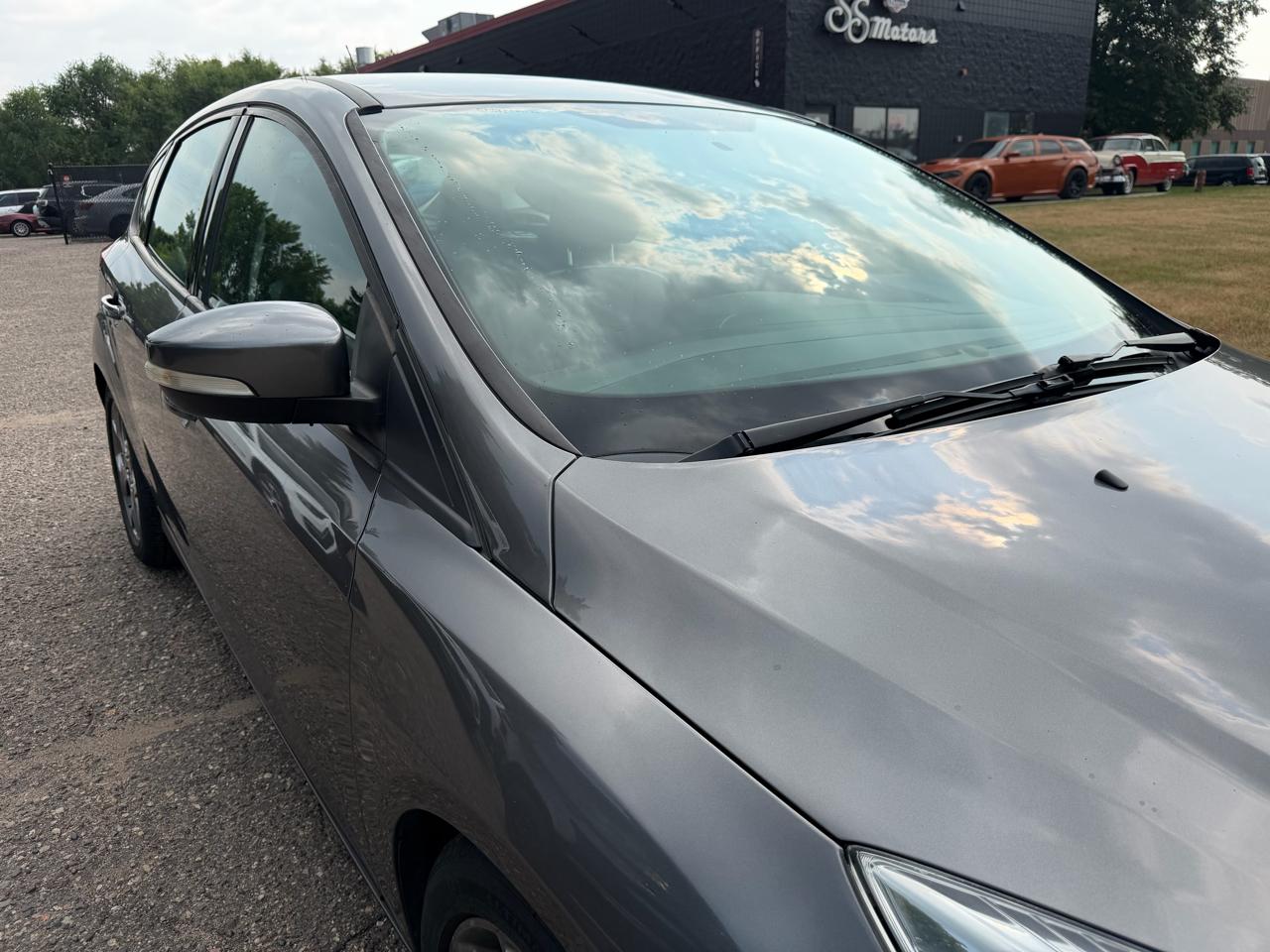 Ford Focus SE Hatch 2014