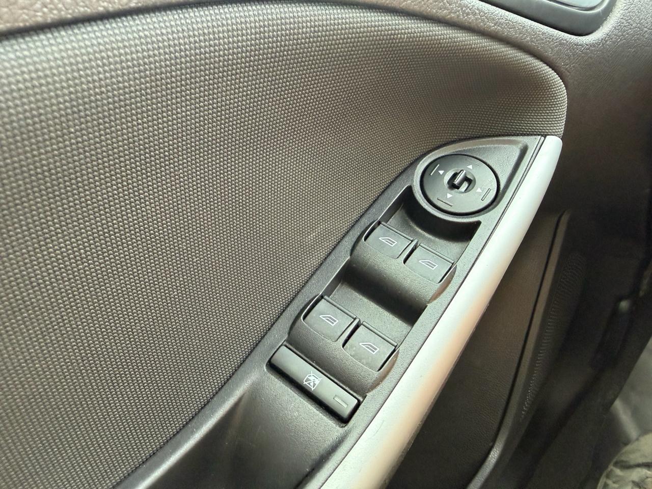 Ford Focus SE Hatch 2014