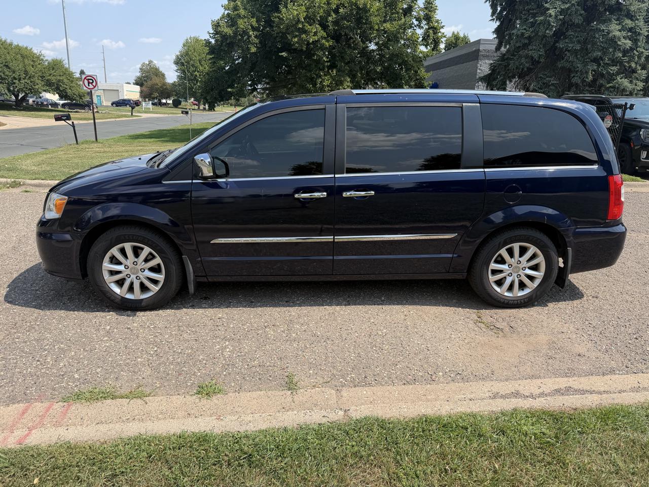 Chrysler Town & Country Limited Platinum 2016