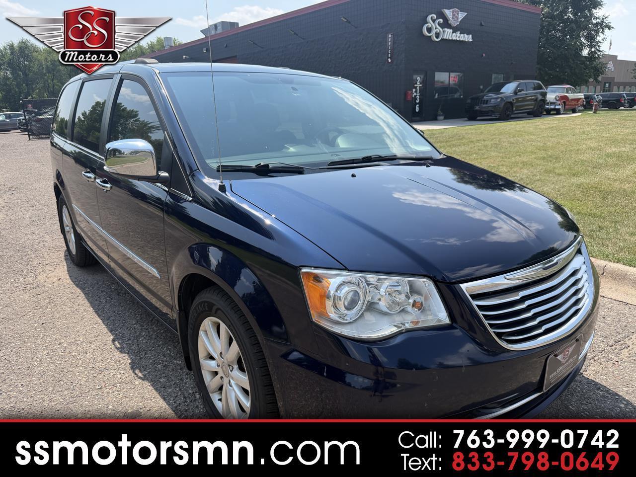2016 Chrysler Town & Country Limited Platinum