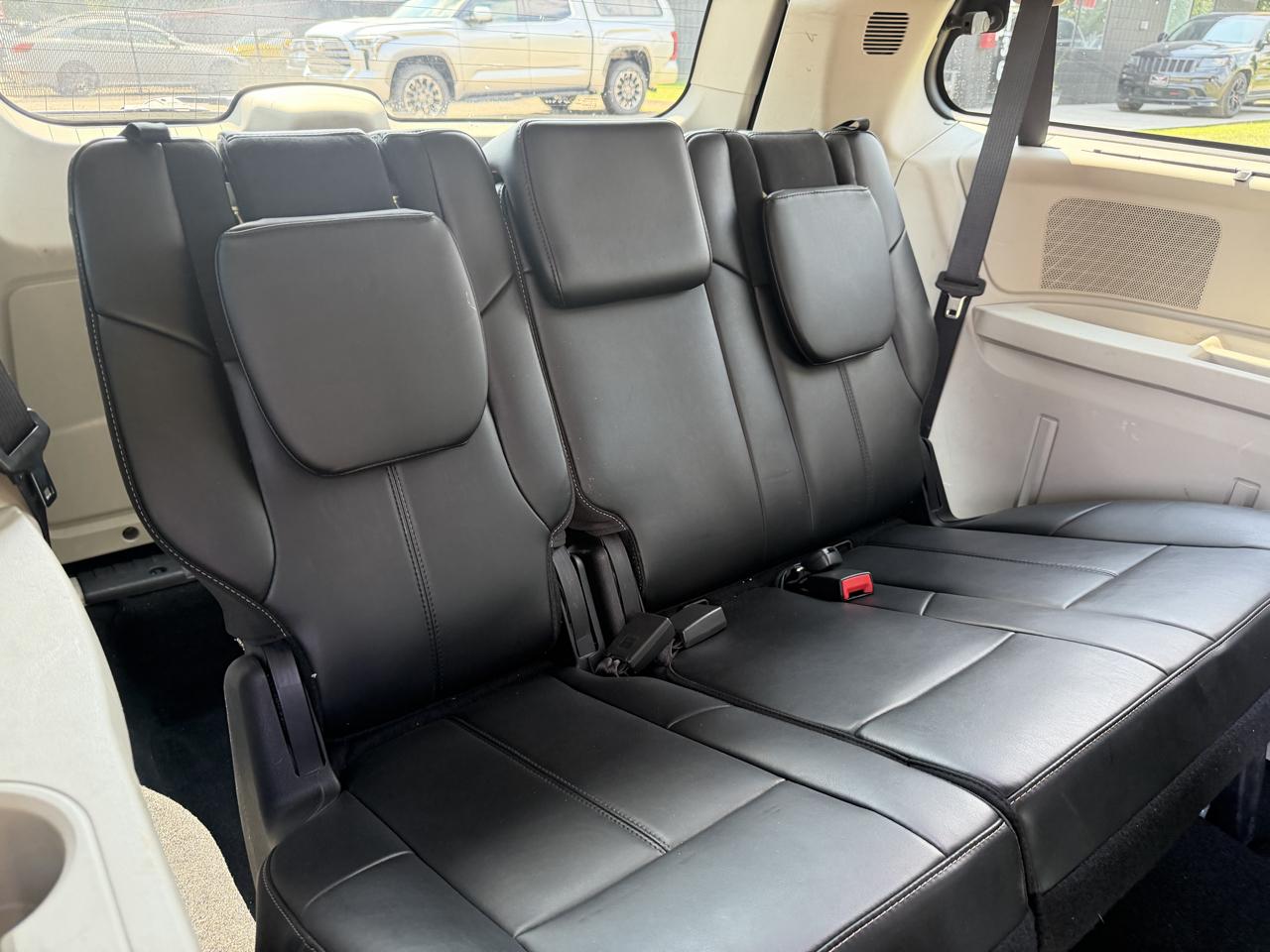 Chrysler Town & Country Limited Platinum 2016
