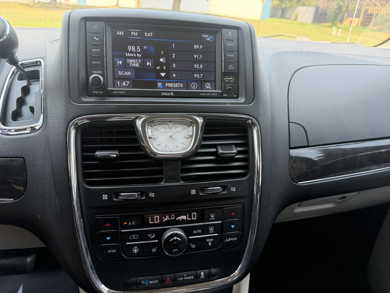 Chrysler Town & Country Limited Platinum 2016