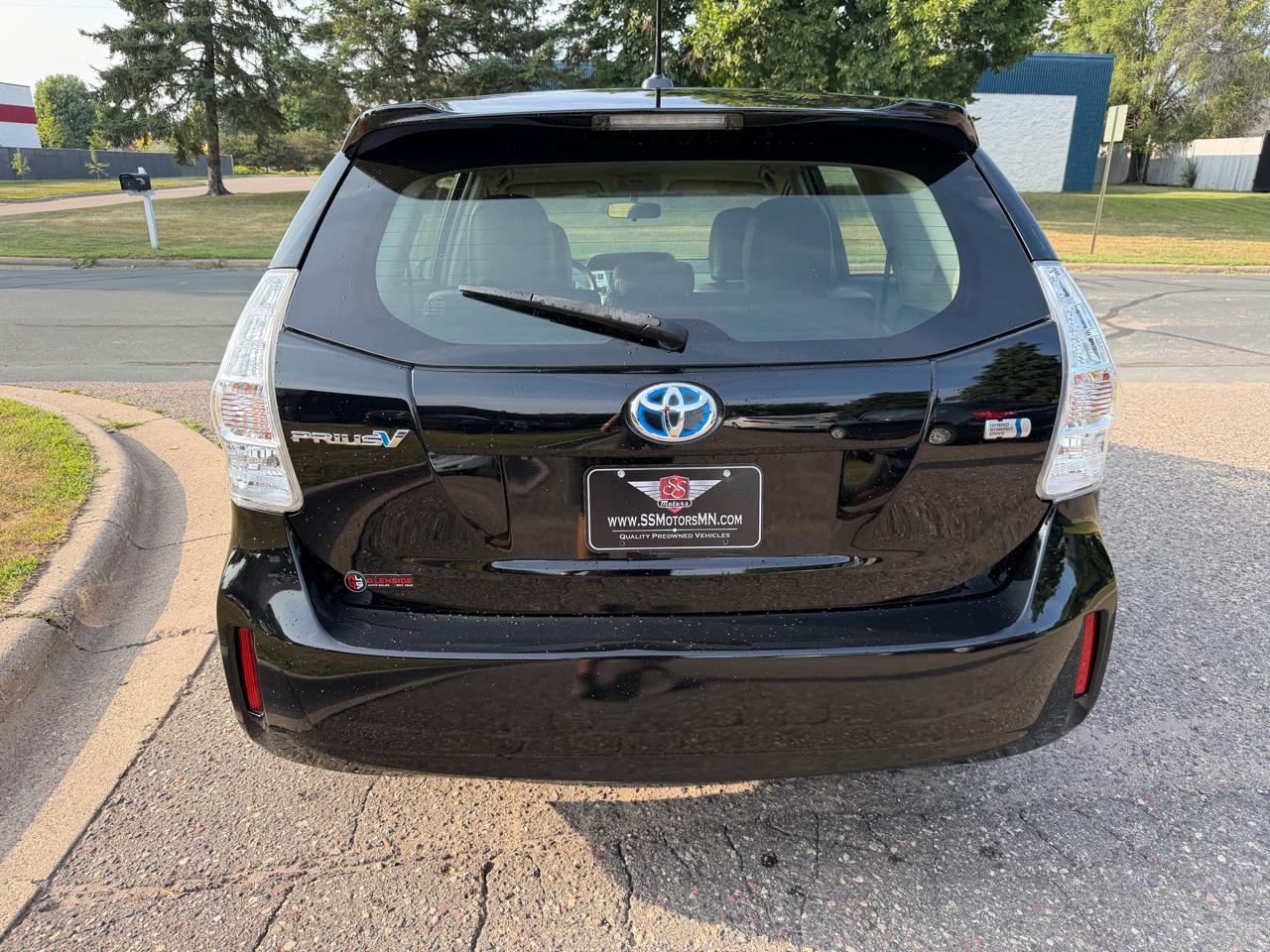 Toyota Prius V Three 2014
