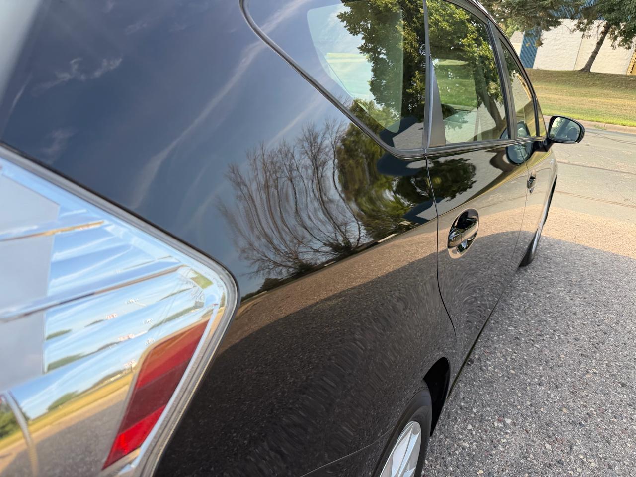 Toyota Prius V Three 2014