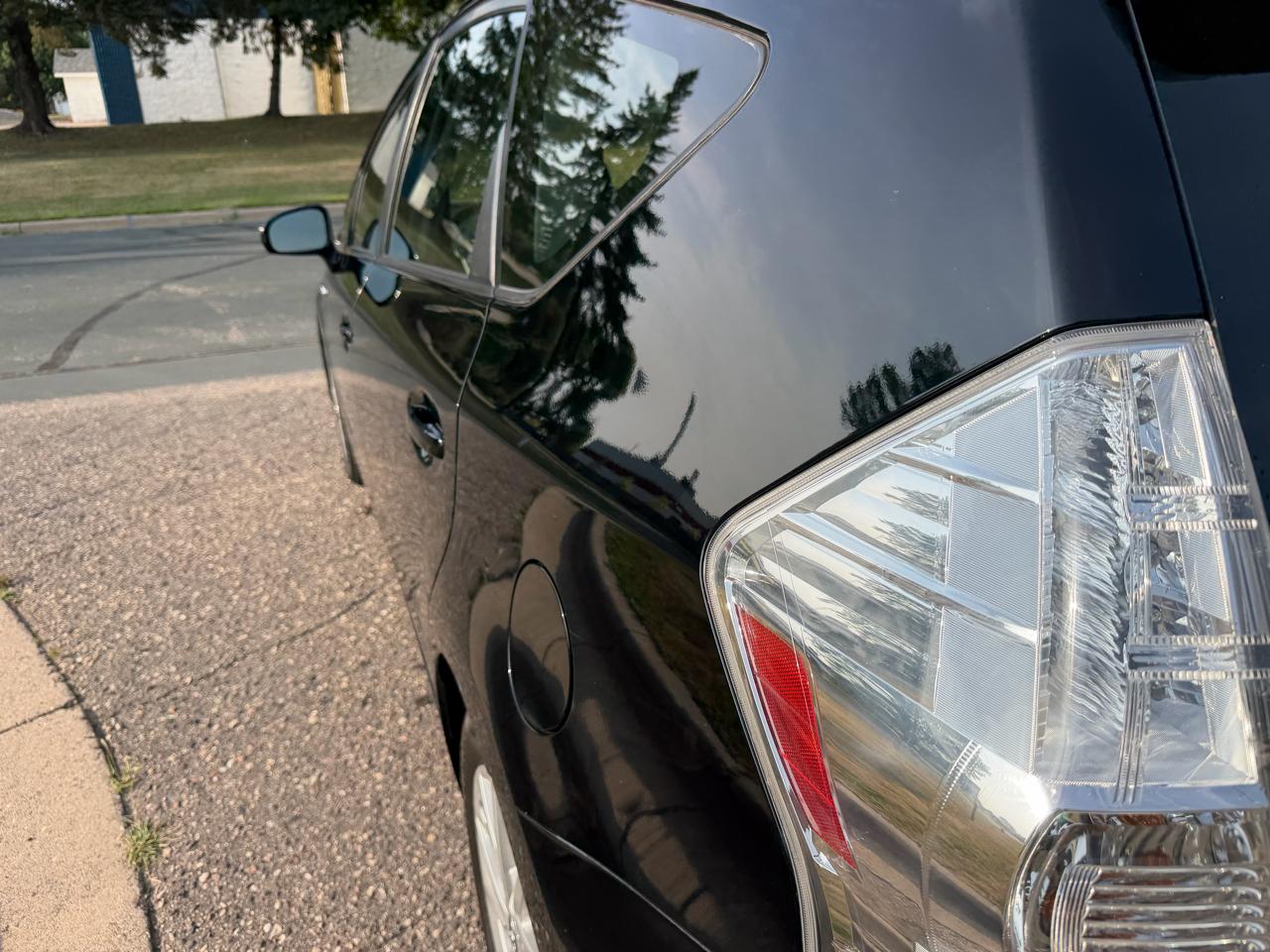 Toyota Prius V Three 2014
