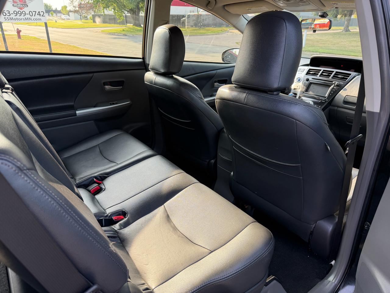 Toyota Prius V Three 2014