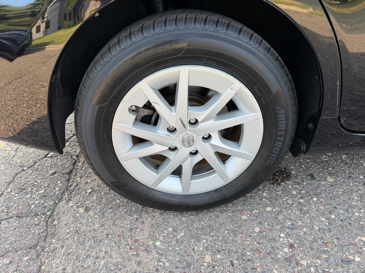Toyota Prius V Three 2014