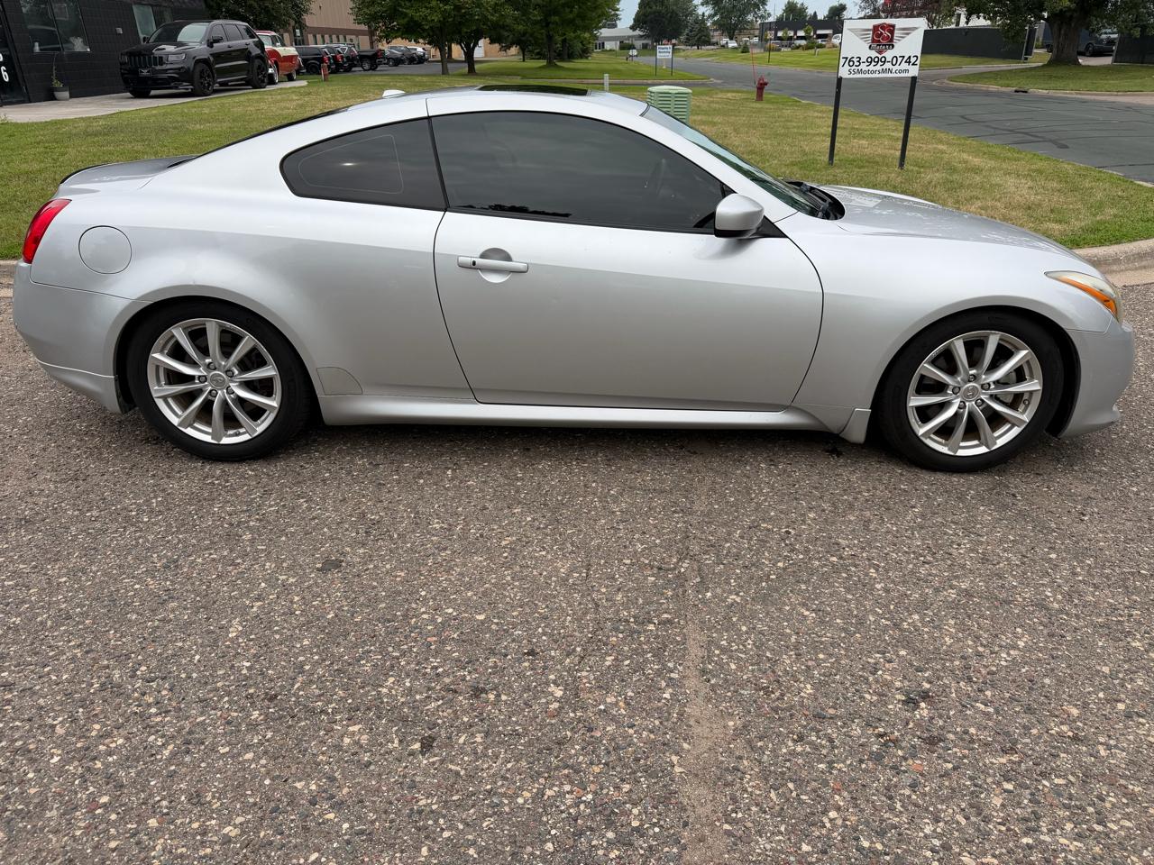 Infiniti G Coupe x AWD 2012