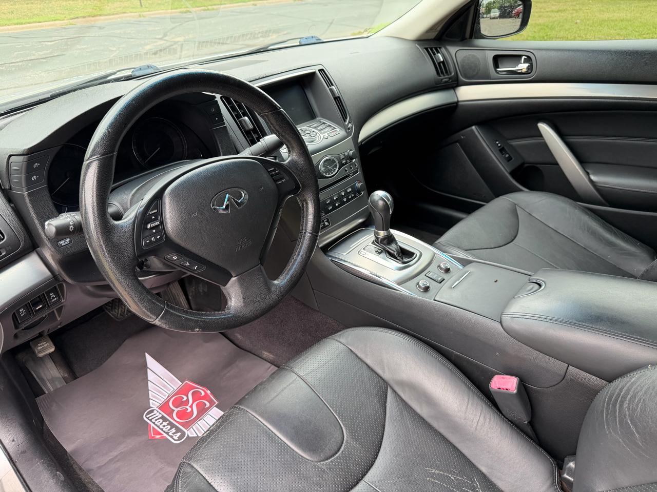Infiniti G Coupe x AWD 2012