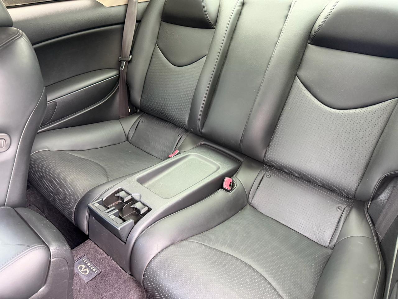 Infiniti G Coupe x AWD 2012