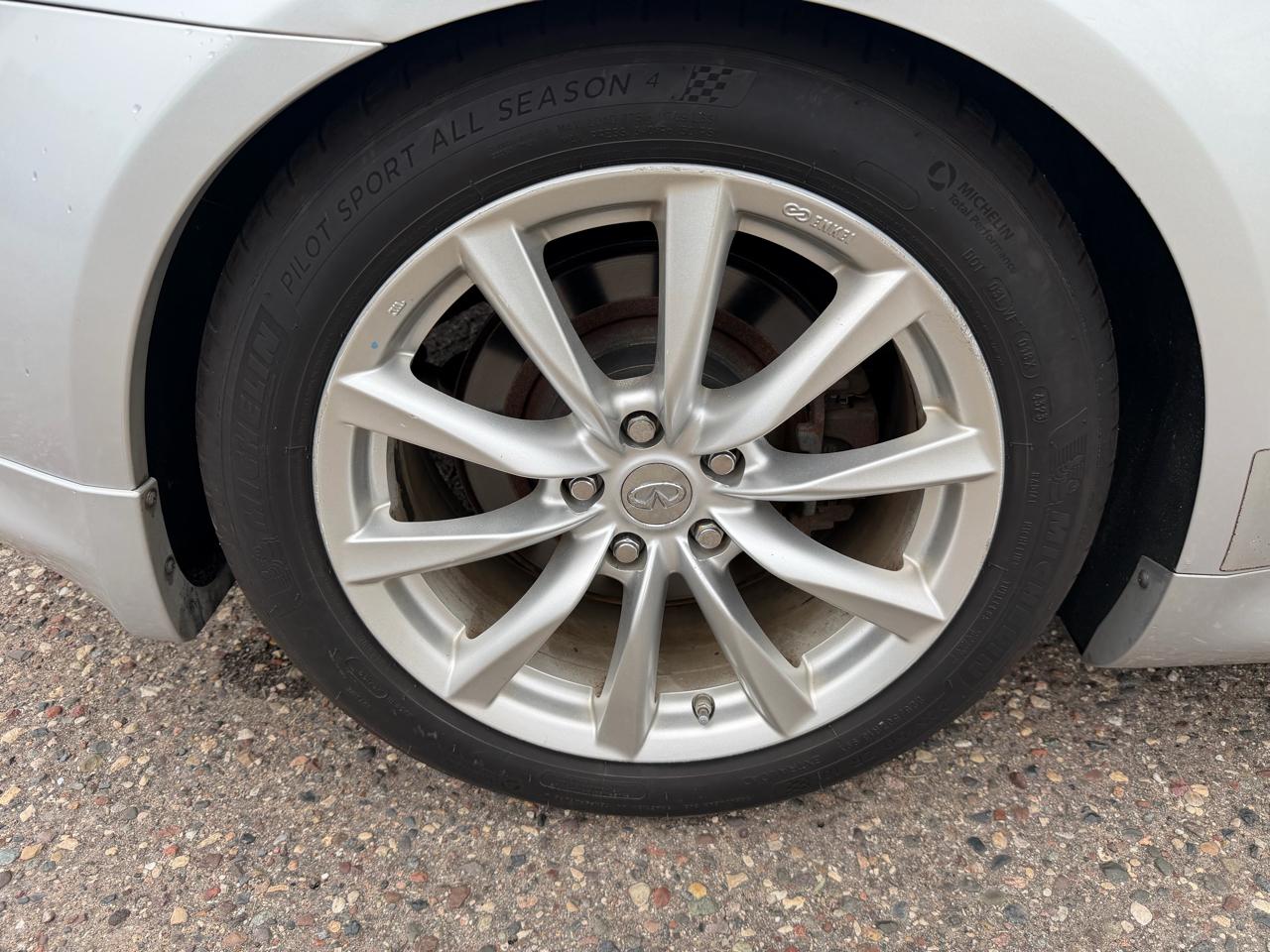 Infiniti G Coupe x AWD 2012