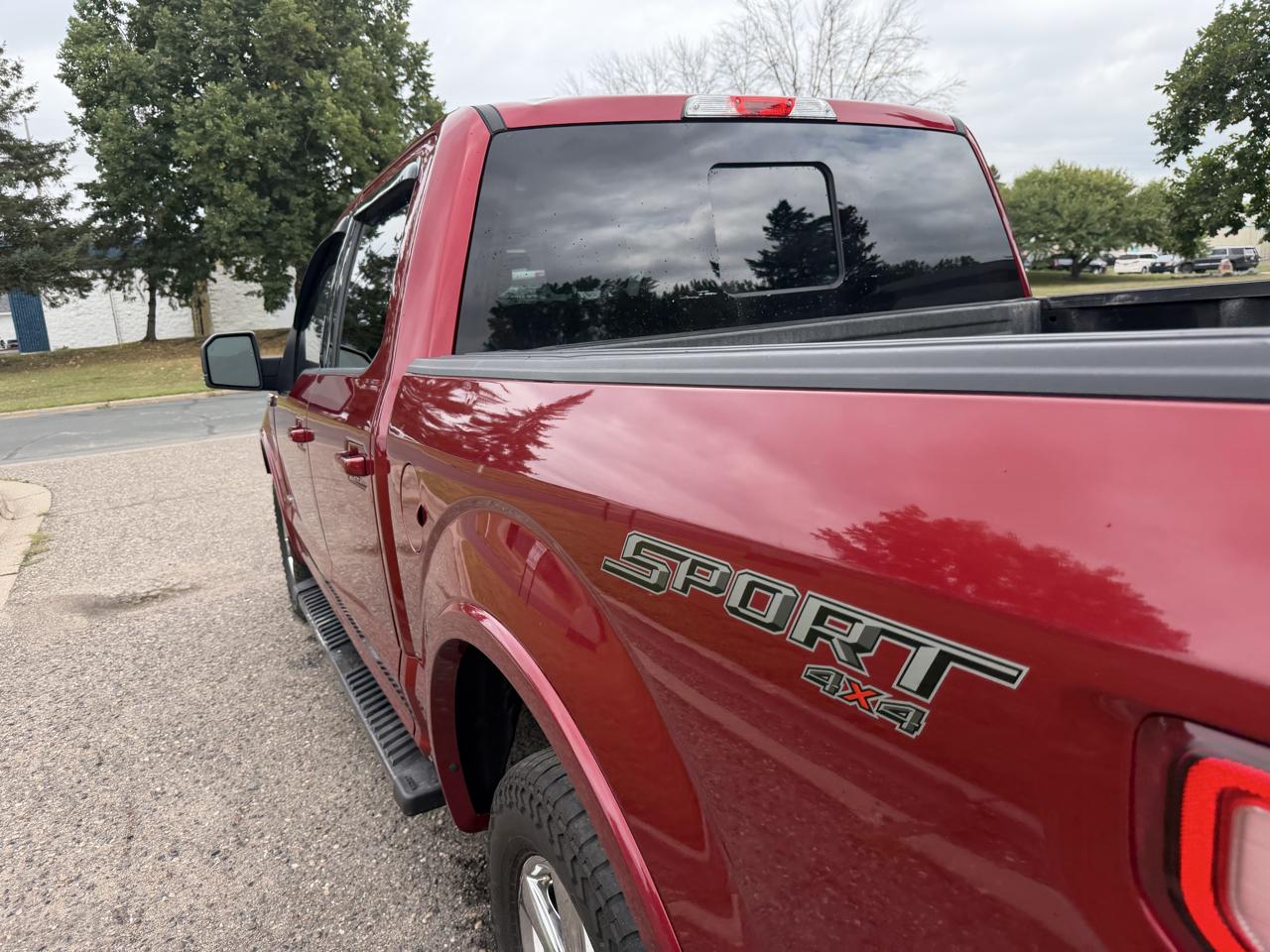 Ford F-150 Lariat SuperCrew 4WD 2017