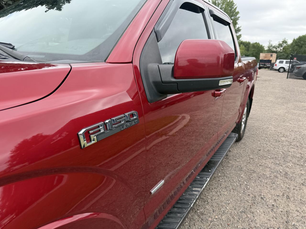 Ford F-150 Lariat SuperCrew 4WD 2017