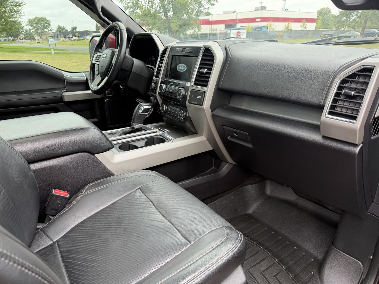 Ford F-150 Lariat SuperCrew 4WD 2017