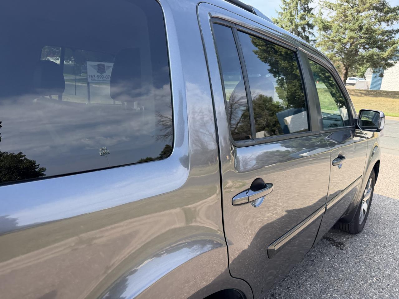 Honda Pilot Touring 4WD 5-Spd AT with DVD 2015