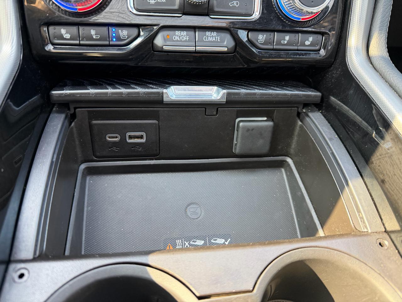 GMC Yukon Denali 4WD 2021