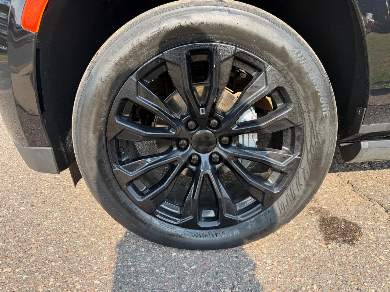 GMC Yukon Denali 4WD 2021