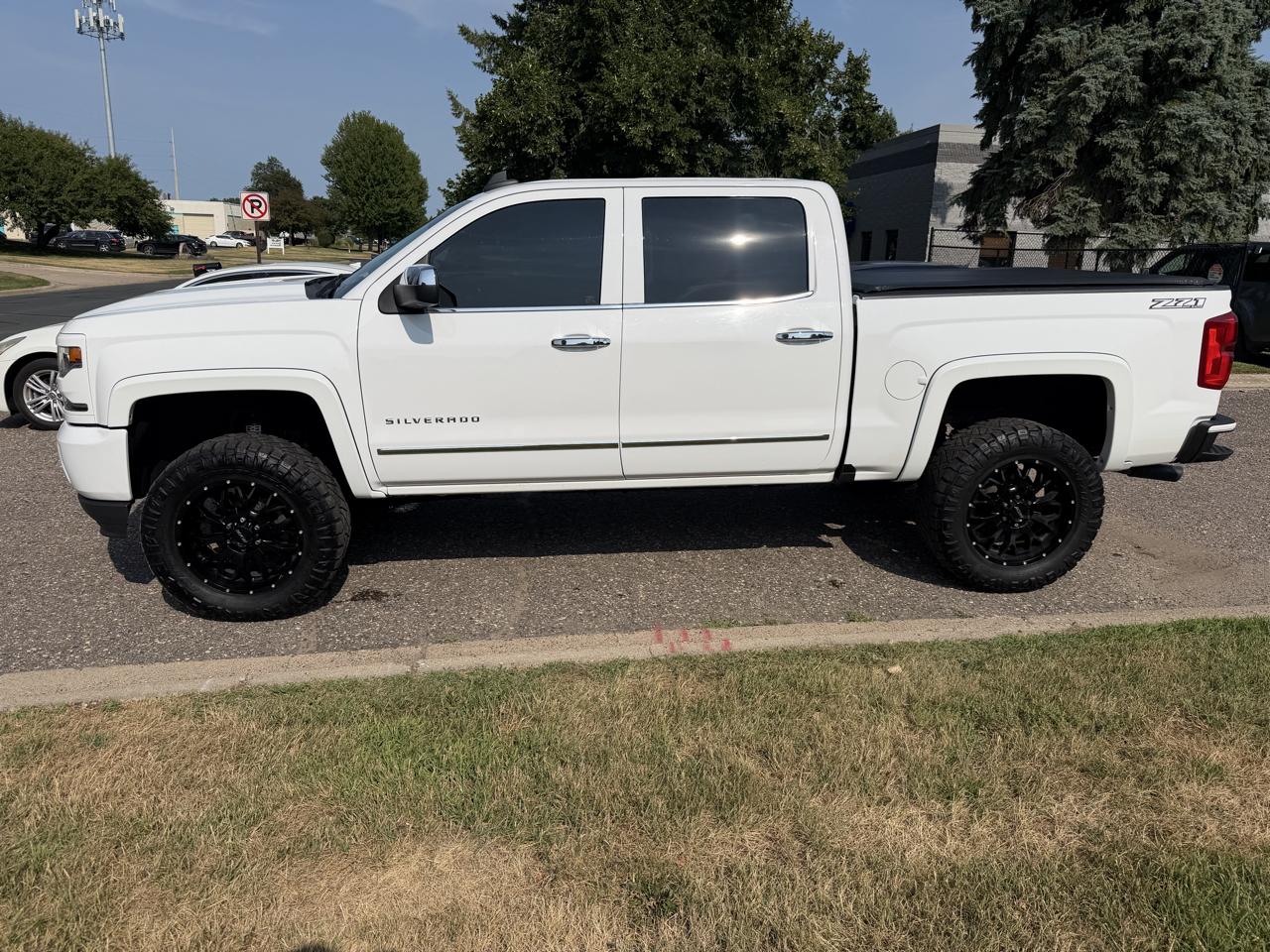 Chevrolet Silverado 1500 LTZ Crew Cab 4WD 2017
