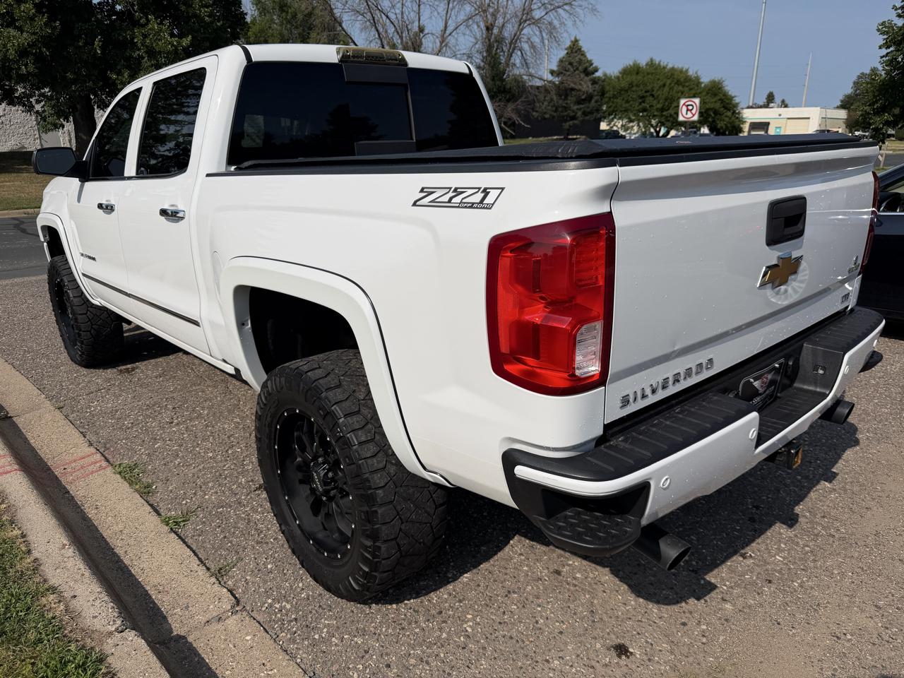 Chevrolet Silverado 1500 LTZ Crew Cab 4WD 2017