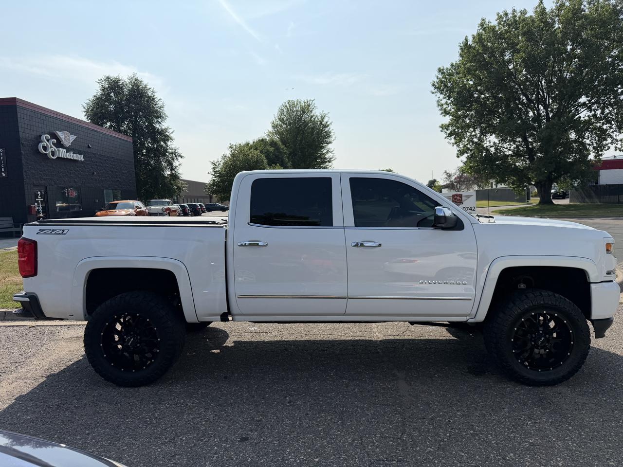 Chevrolet Silverado 1500 LTZ Crew Cab 4WD 2017