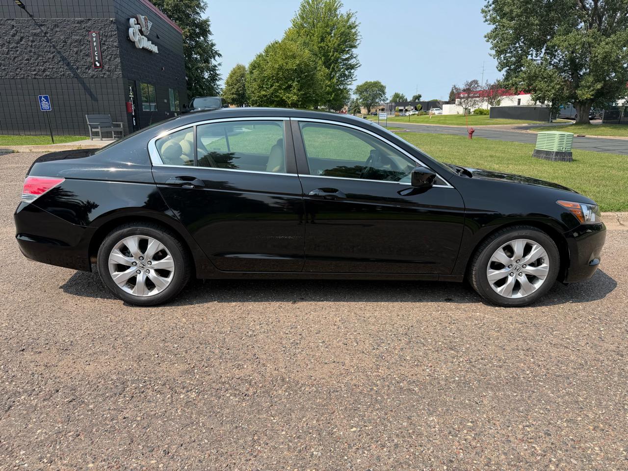 Honda Accord EX-L Sedan AT 2009