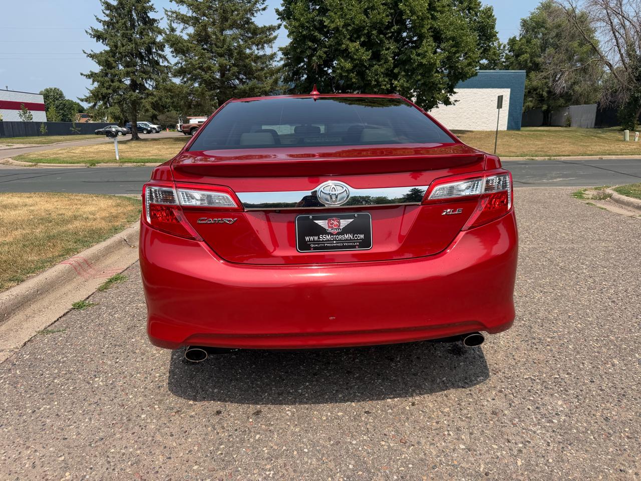 Toyota Camry XLE V6 2012