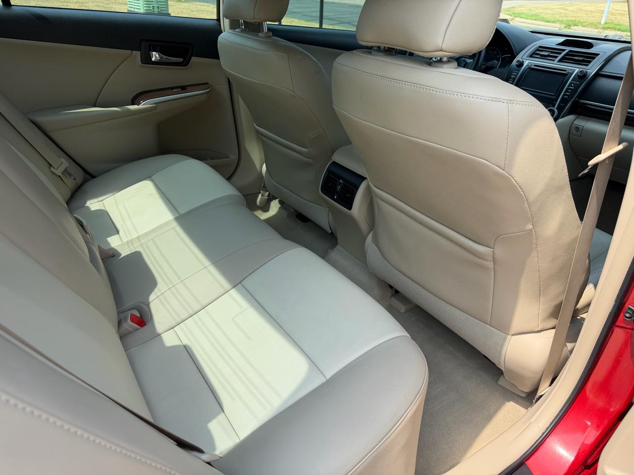 Toyota Camry XLE V6 2012