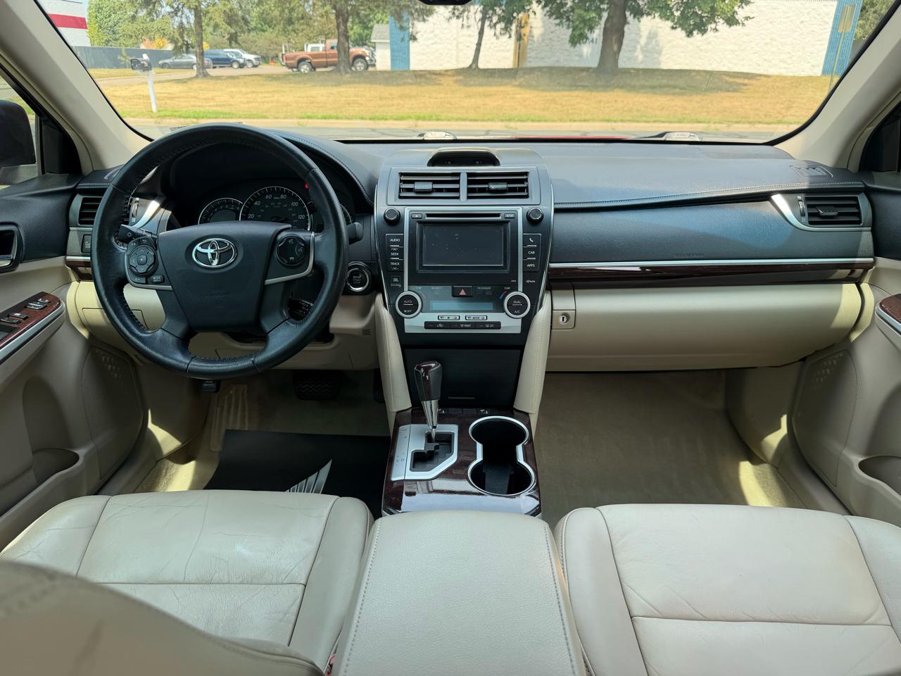 Toyota Camry XLE V6 2012
