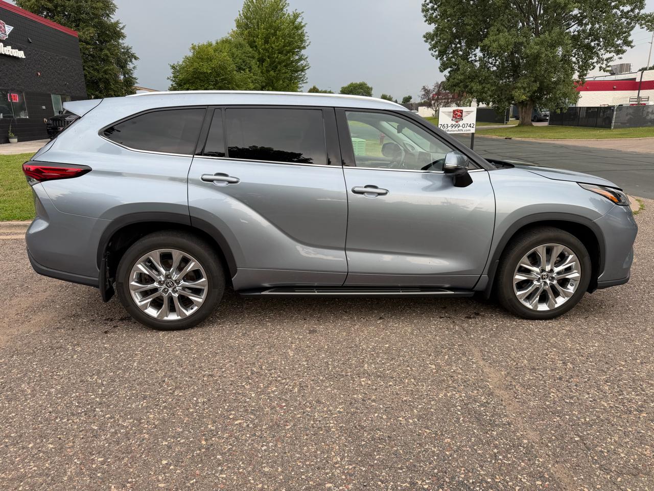 Toyota Highlander Limited AWD V6 2020