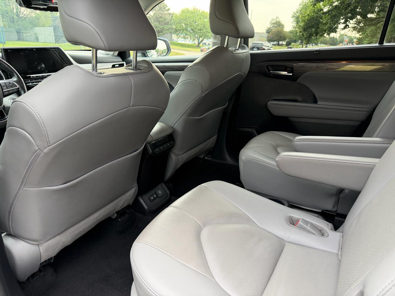 Toyota Highlander Limited AWD V6 2020