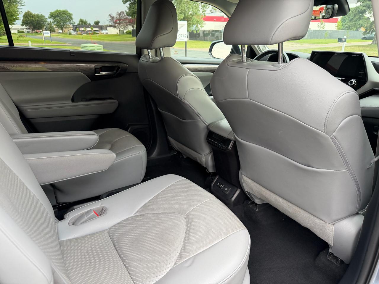 Toyota Highlander Limited AWD V6 2020