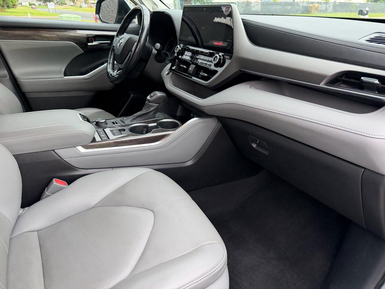 Toyota Highlander Limited AWD V6 2020