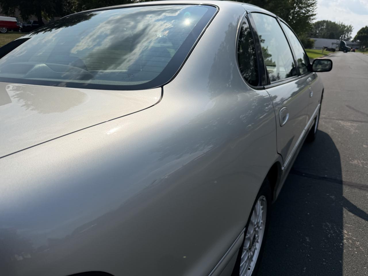 Toyota Avalon XL 1999