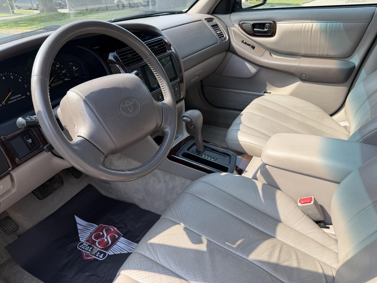 Toyota Avalon XL 1999