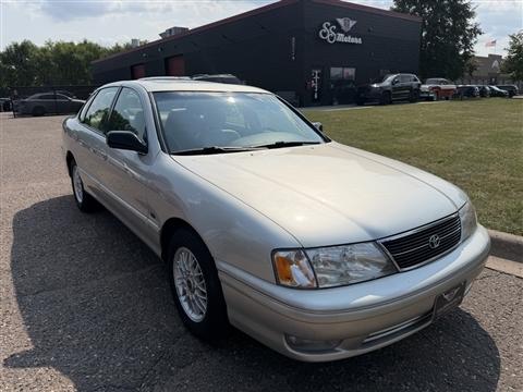 1999 Toyota Avalon XL
