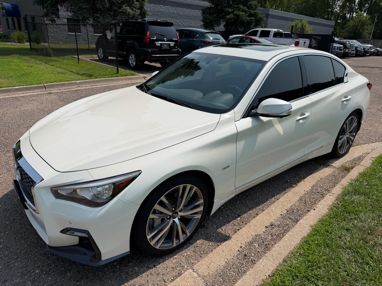 Infiniti Q50 3.0t LUXE AWD 2019