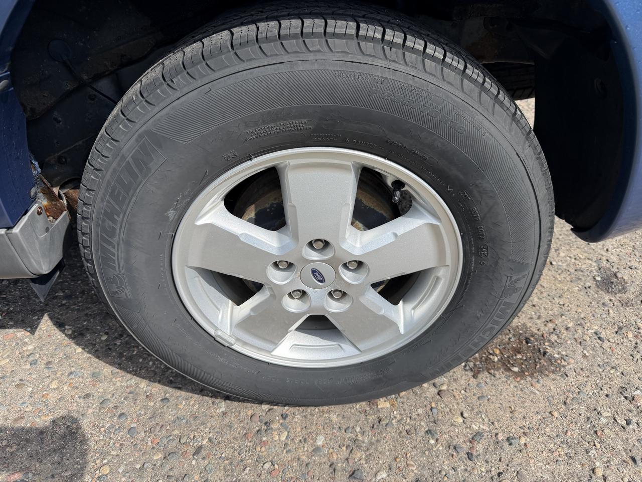 Ford Escape XLT FWD V6 2009