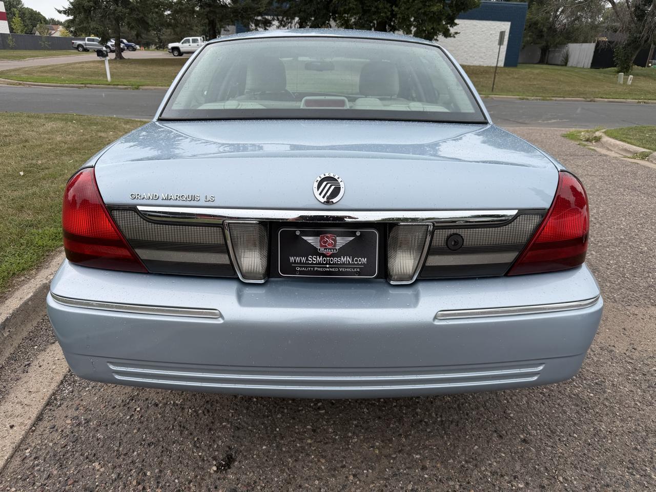 Mercury Grand Marquis LS 2010