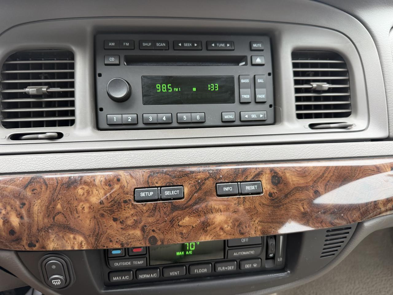 Mercury Grand Marquis LS 2010