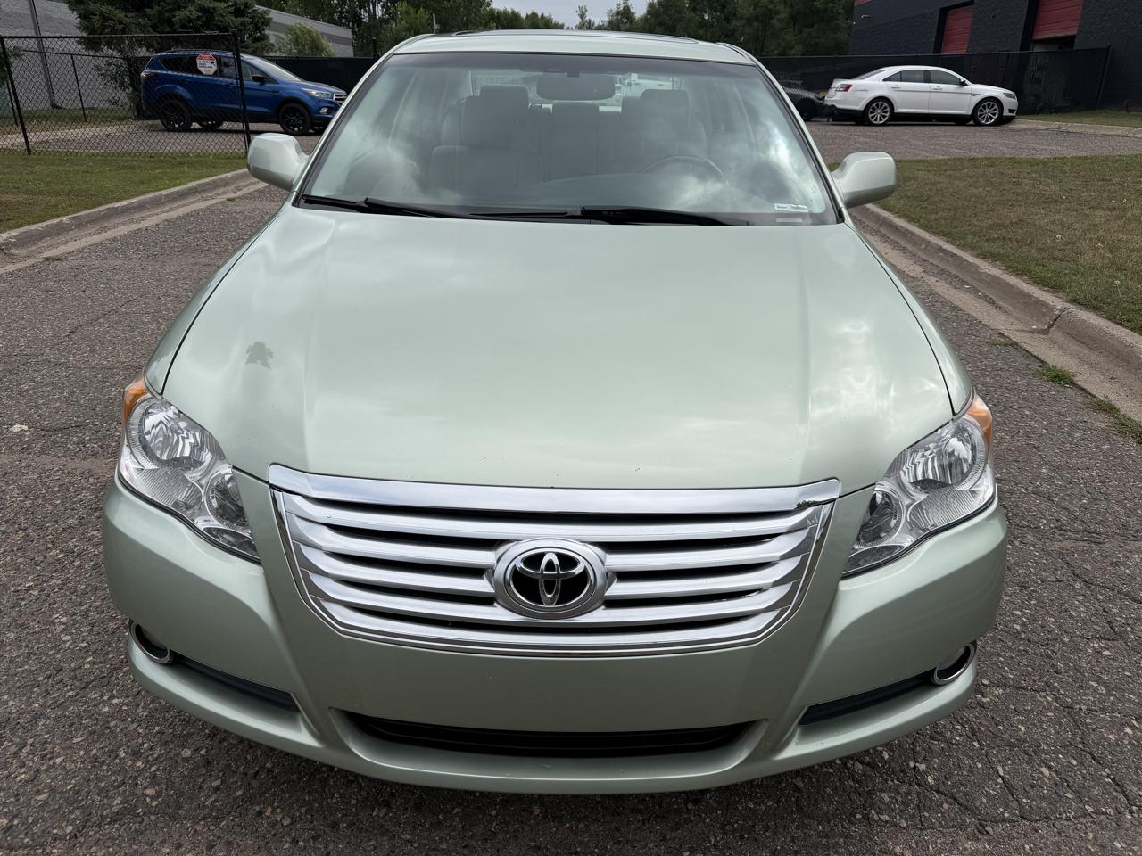 Toyota Avalon XL 2009