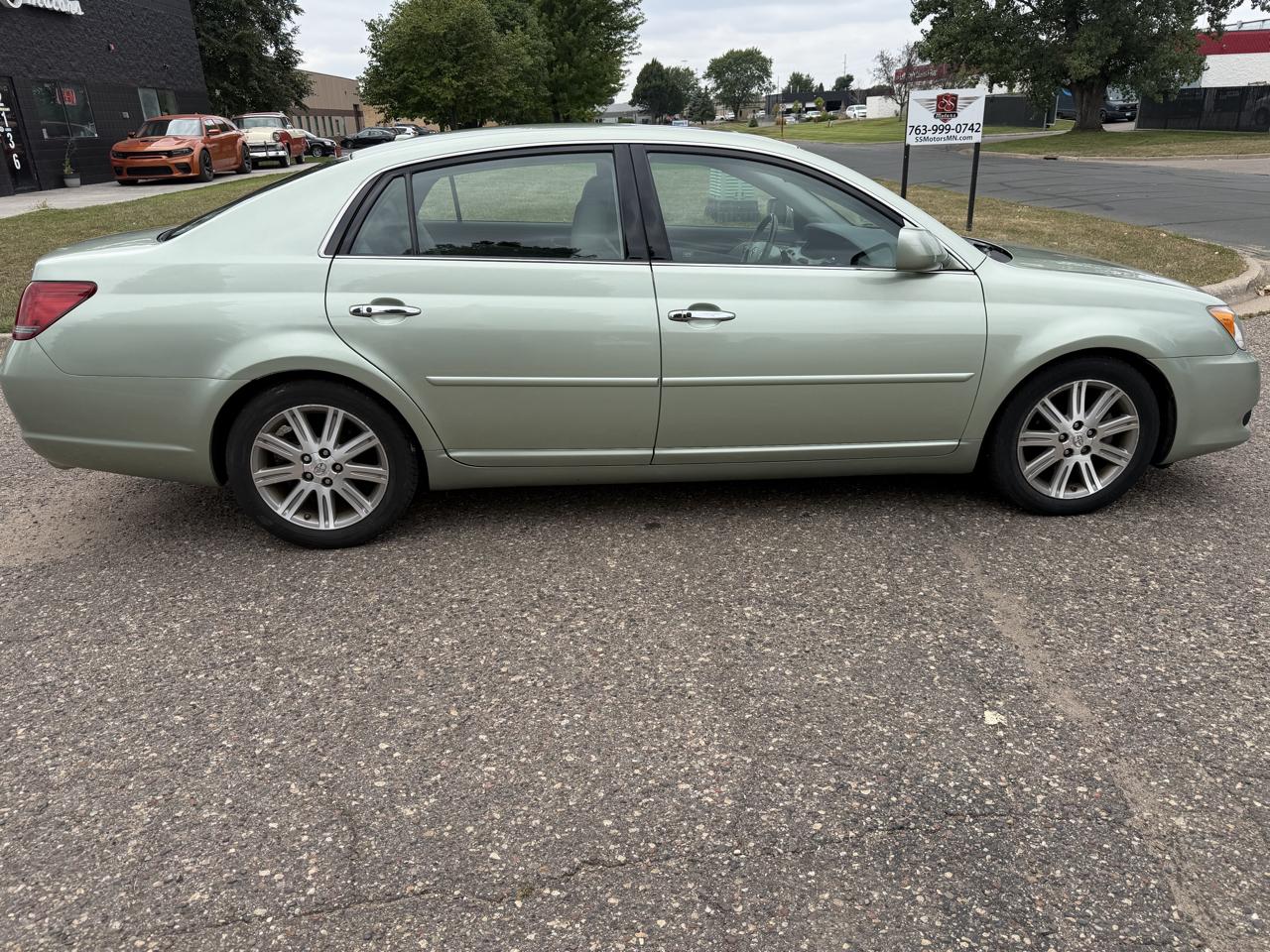 Toyota Avalon XL 2009
