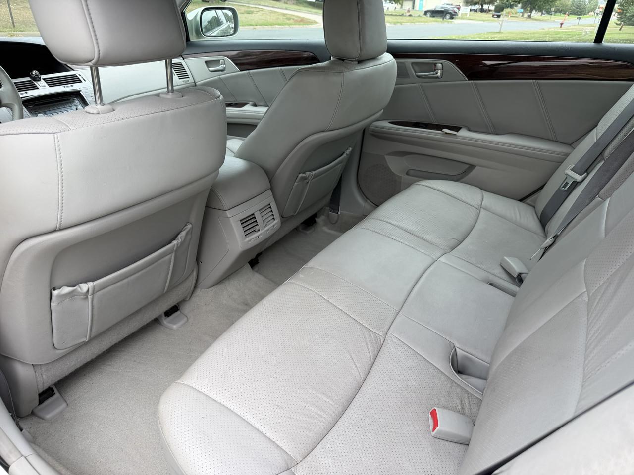 Toyota Avalon XL 2009
