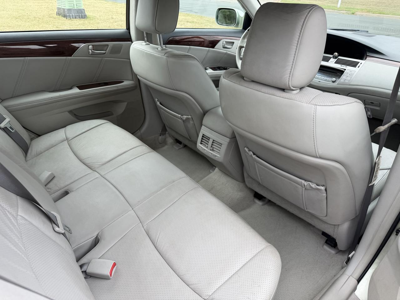 Toyota Avalon XL 2009