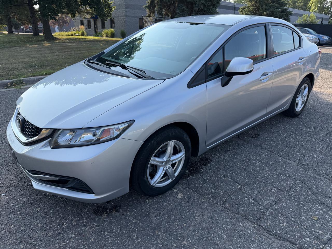 Honda Civic LX Sedan 5-Speed AT 2013