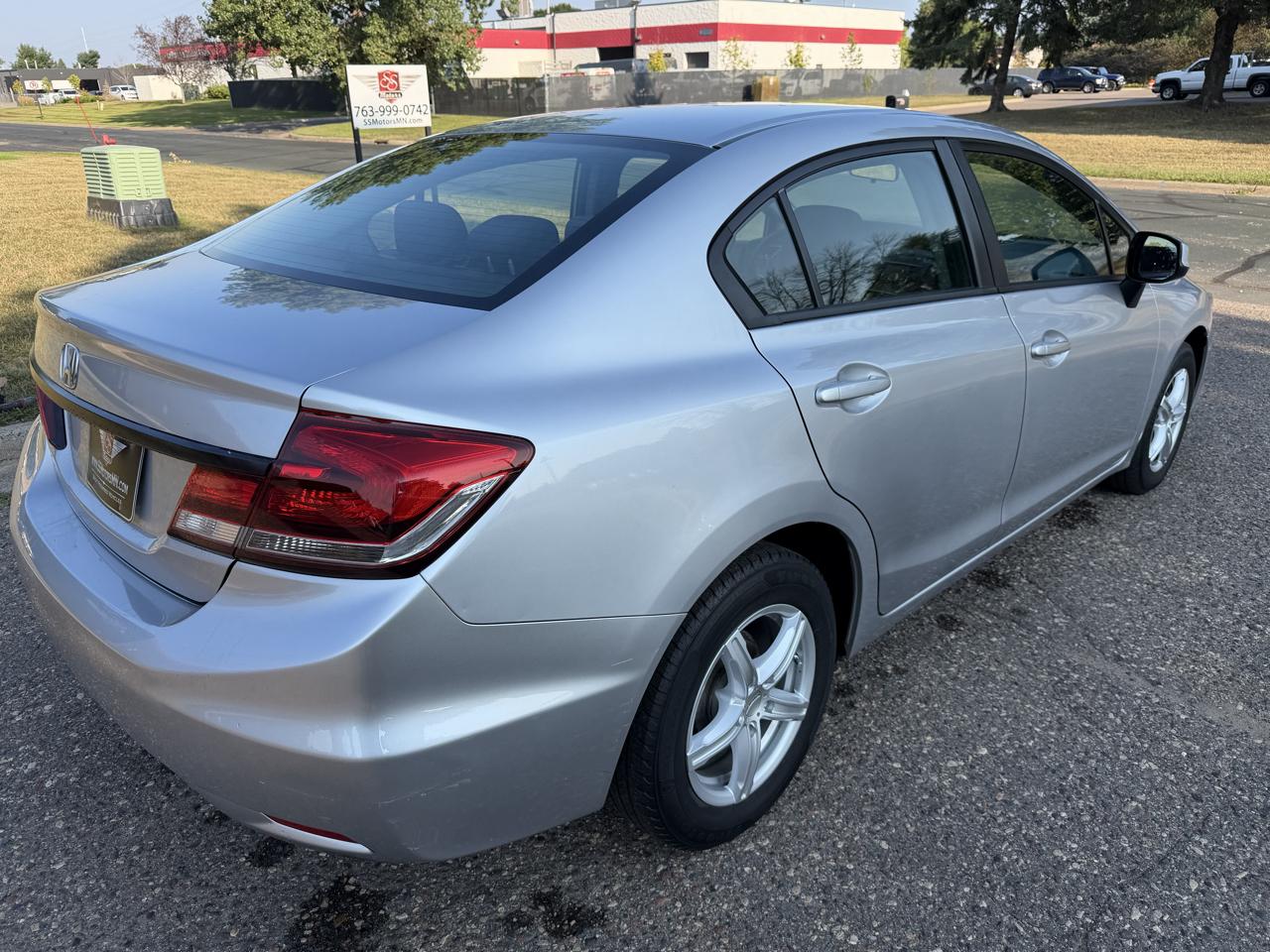 Honda Civic LX Sedan 5-Speed AT 2013