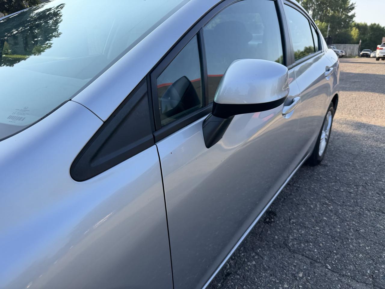 Honda Civic LX Sedan 5-Speed AT 2013
