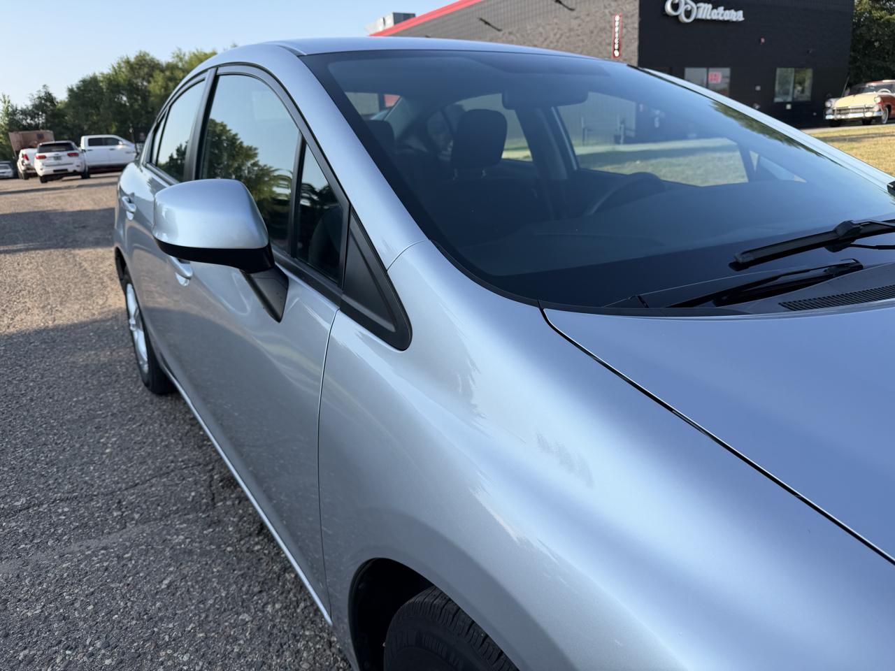 Honda Civic LX Sedan 5-Speed AT 2013